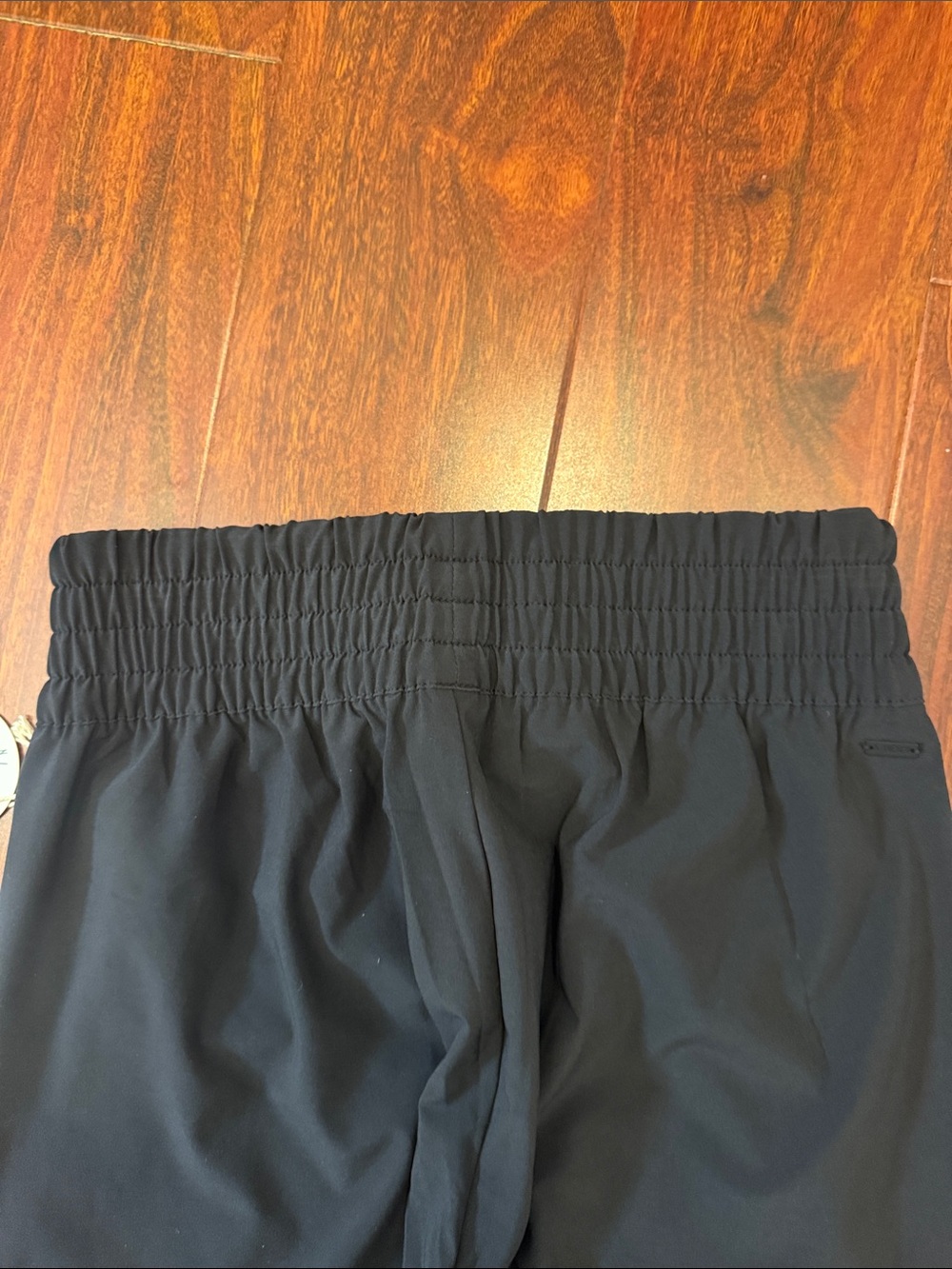 Vuori Villa Wideleg Pant - Black - Picture 11 of 11